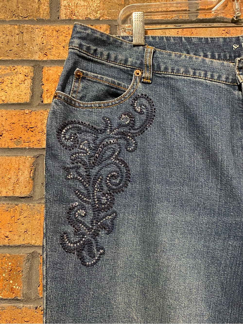 STYLE & CO. CLASSIC BLUE JEAN with BEAUTIFUL BEADED APPLIQUÉ - Picture 7 of 16